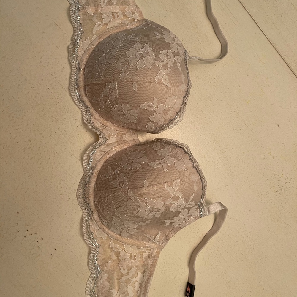 NWT Victoria Secret Dream Angels bra size 38C